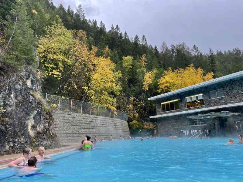 Radium Hot Springs