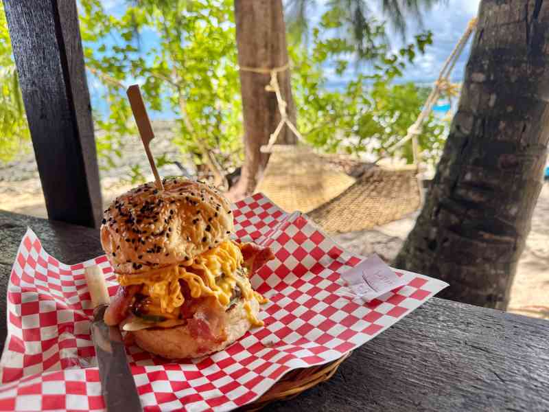 Guyam Island Burger