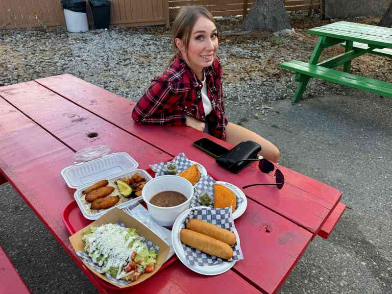 Salsa & Sabor Colombian