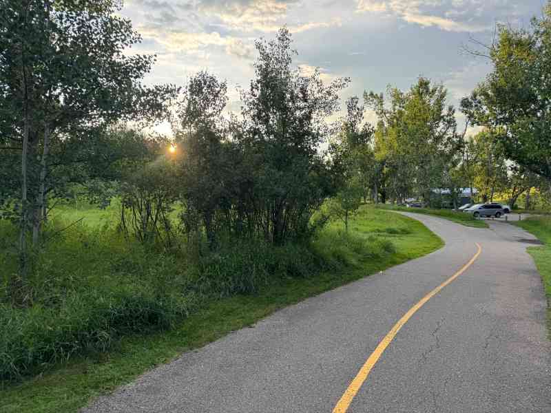 Weaselhead Flats & Fish Creek Cycling
