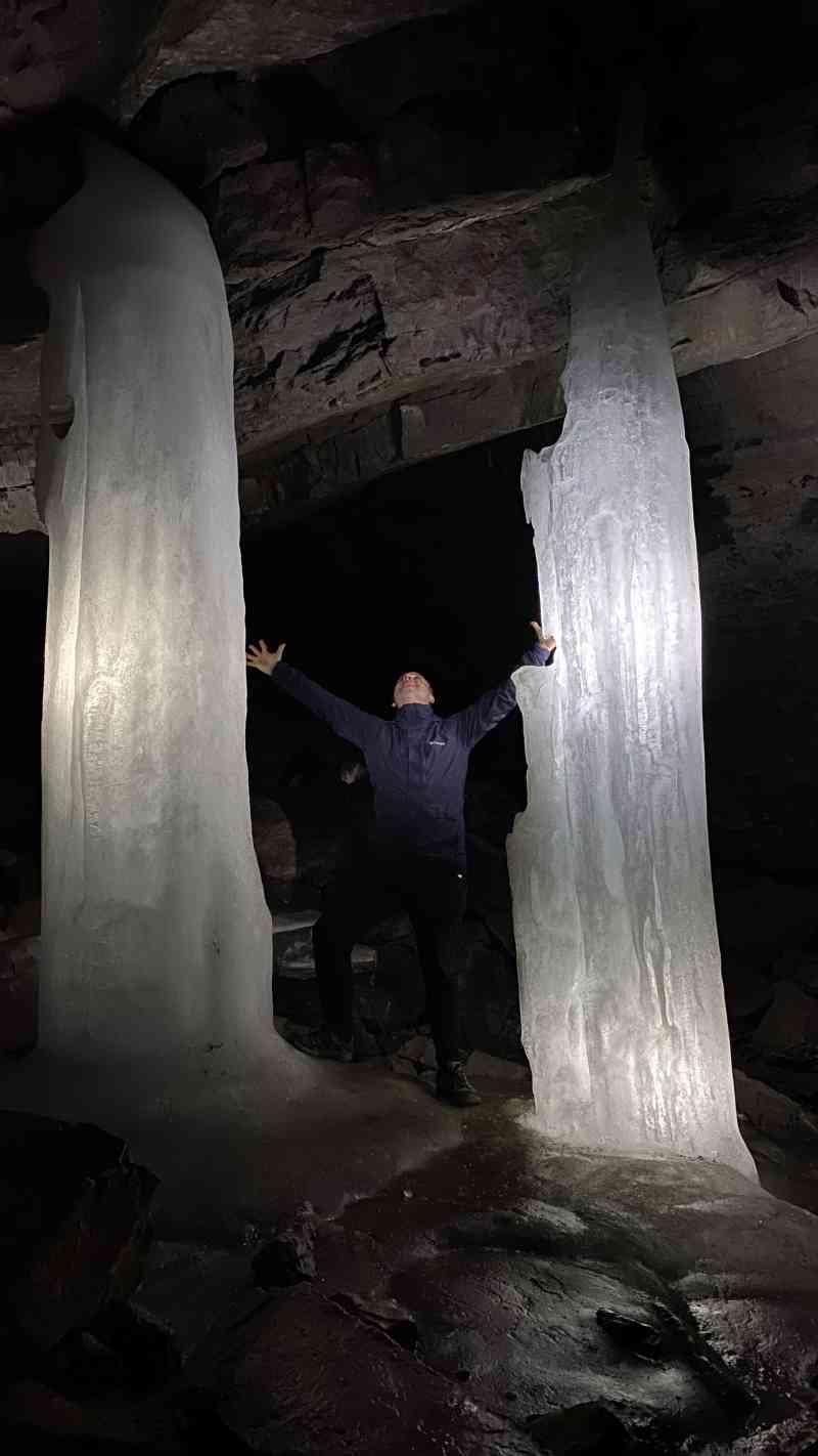 Canyon Creek Ice Cave Trail