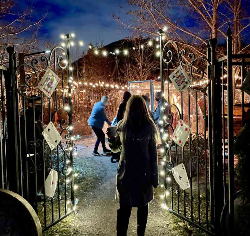 Alice in Wonderland Dome Dinner