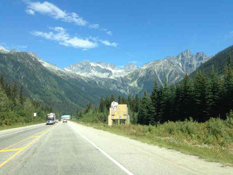 Cathedral Mountain Lodge
