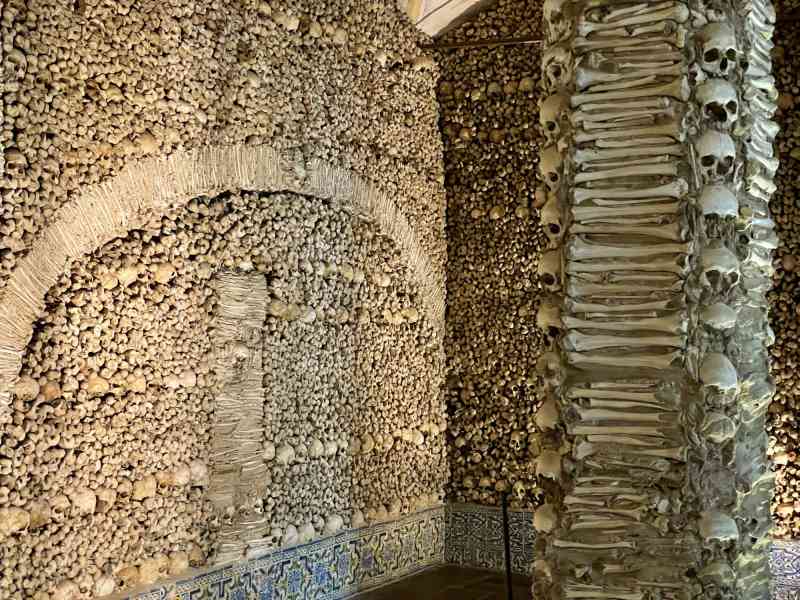 Chapel of Bones (Évora)