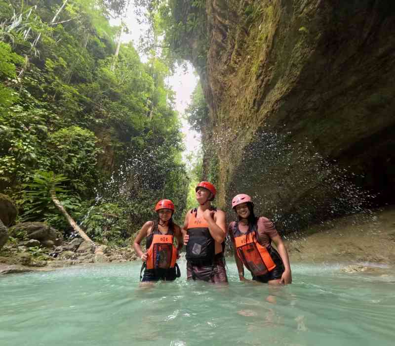 Canyoneering Kawasan Falls and Zip Line