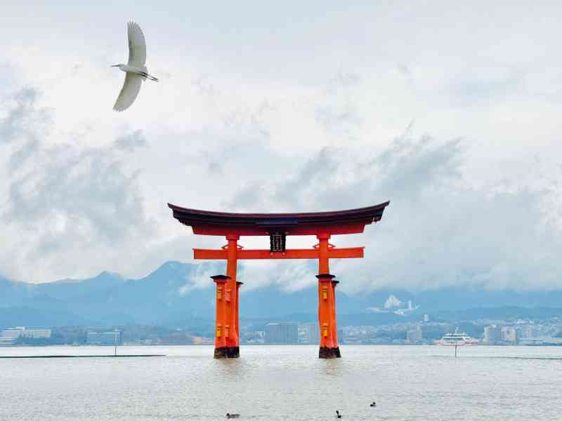 Japan: Hiroshima to Kyoto